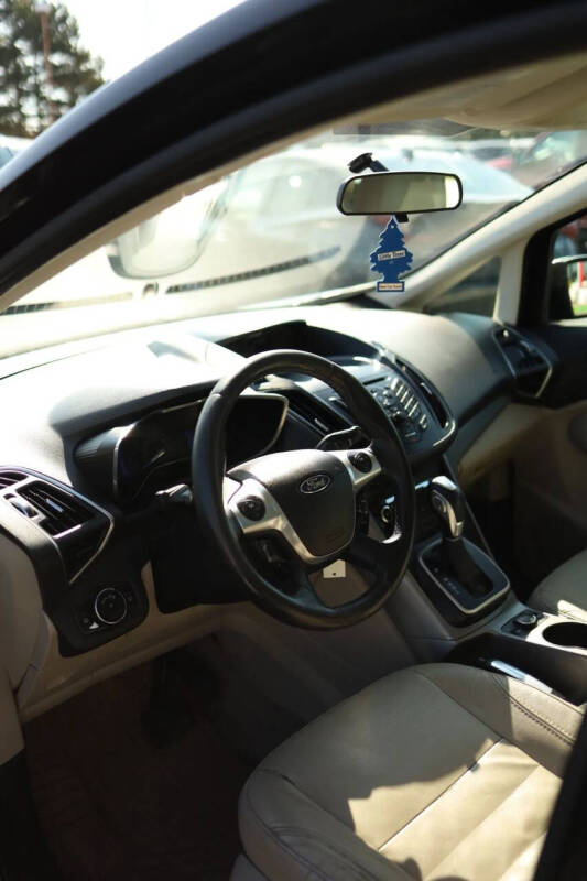 2013 Ford C-MAX Hybrid SE