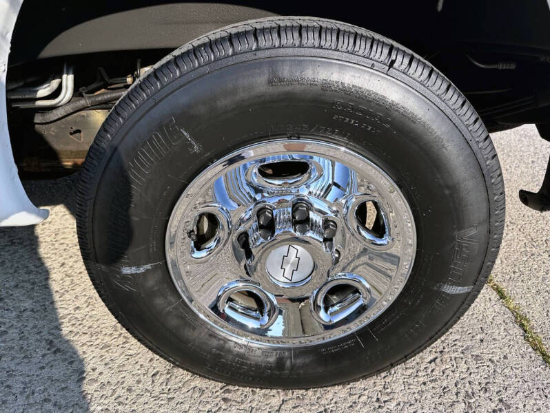 2017 Chevrolet Express 2500