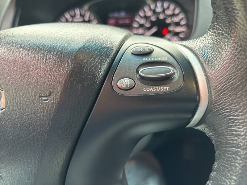 2016 Nissan Pathfinder Platinum