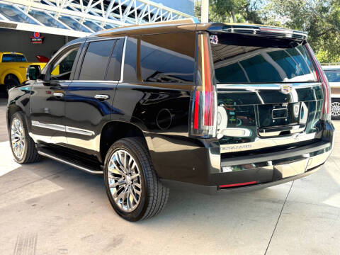 2019 Cadillac Escalade Luxury