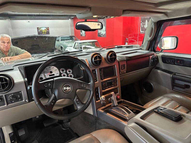 2004 HUMMER H2