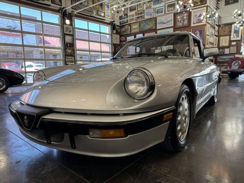1987 Alfa Romeo Spider Quadrifoglio
