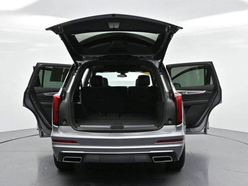 2025 Cadillac XT6 Luxury