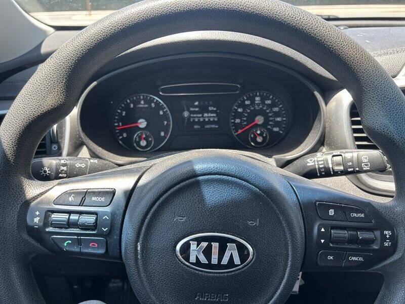 2017 Kia Sorento LX