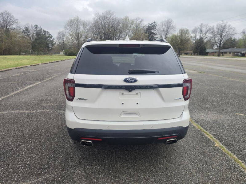 2017 Ford Explorer Sport