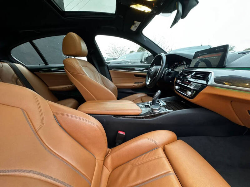 2018 BMW 5 Series 530i