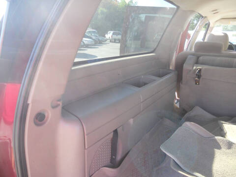 2005 Chevrolet Suburban 1500 LS