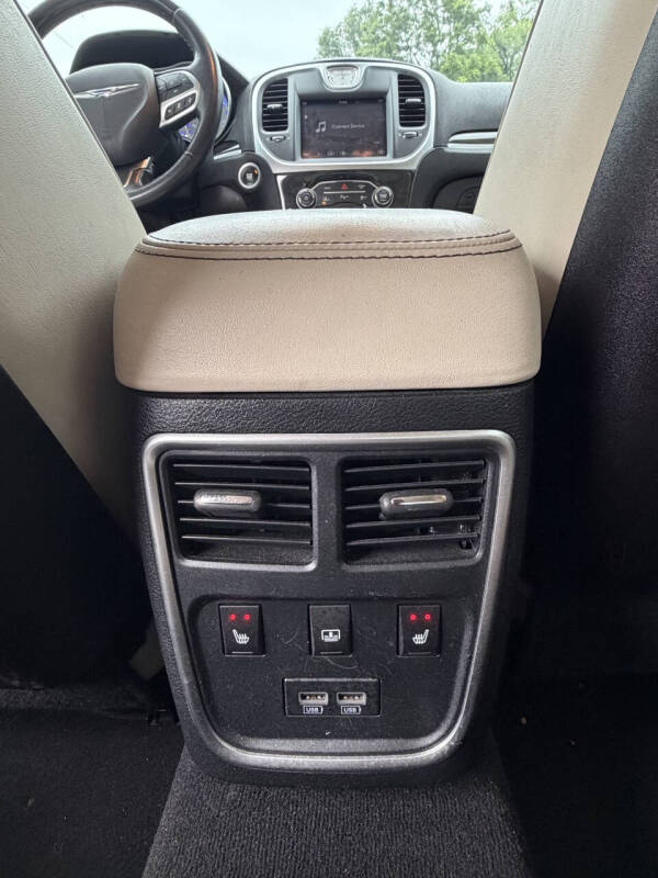 2019 Chrysler 300 Limited