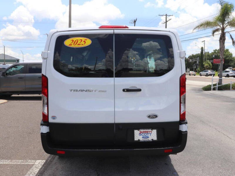 2025 Ford Transit
