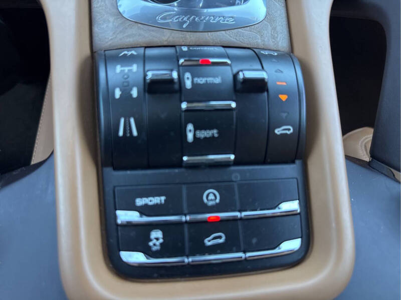 2012 Porsche Cayenne S