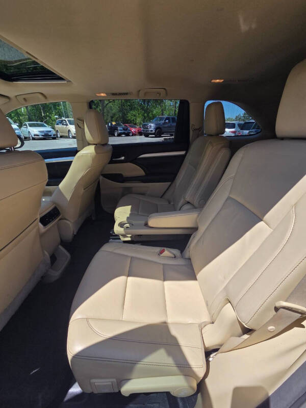 2015 Toyota Highlander XLE - Photo 20