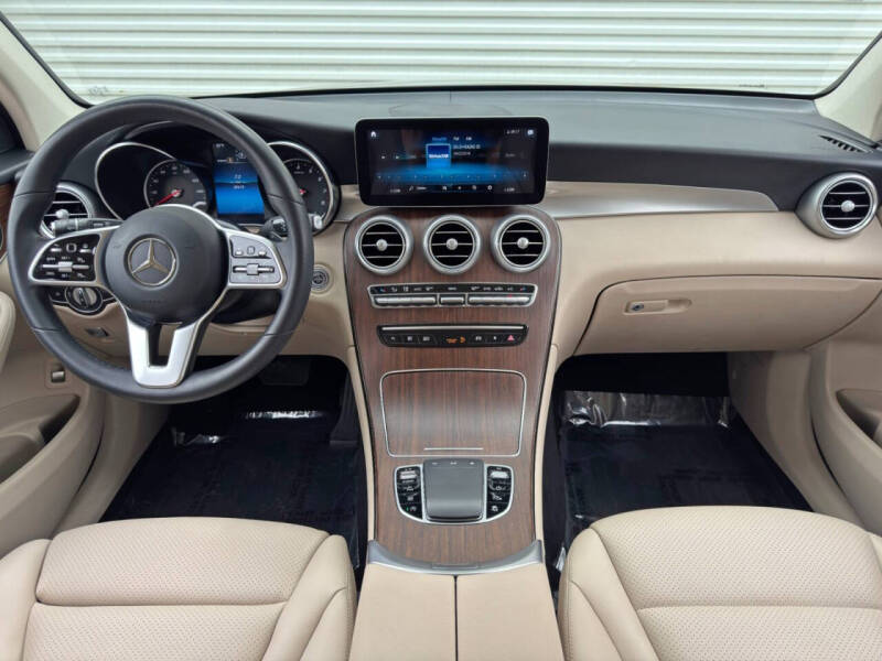 2022 Mercedes-Benz GLC GLC 300