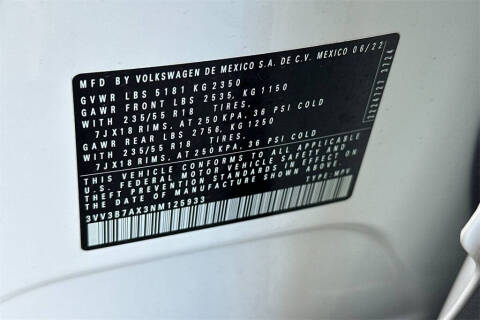 2022 Volkswagen Tiguan SE