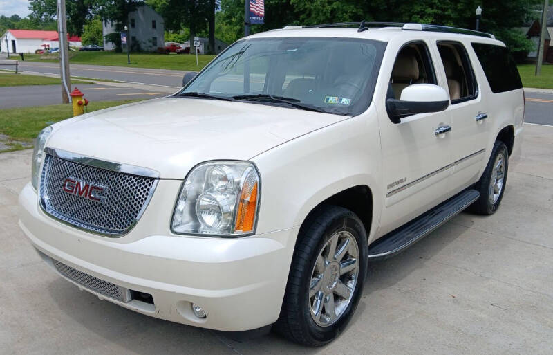 2014 GMC Yukon Denali AWD's photo