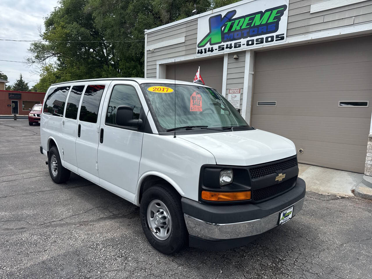 White 2017 Chevrolet Express LS 2500 LS 2500 3dr Passenger Van 1