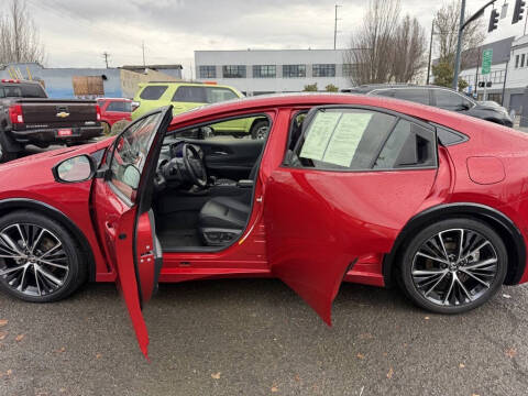 2024 Toyota Prius XLE