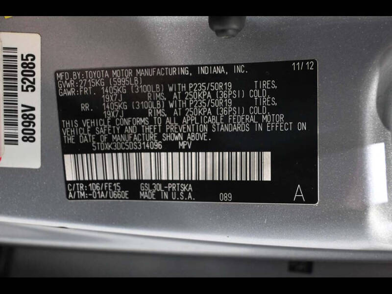 2013 Toyota Sienna SE 8-Passenger