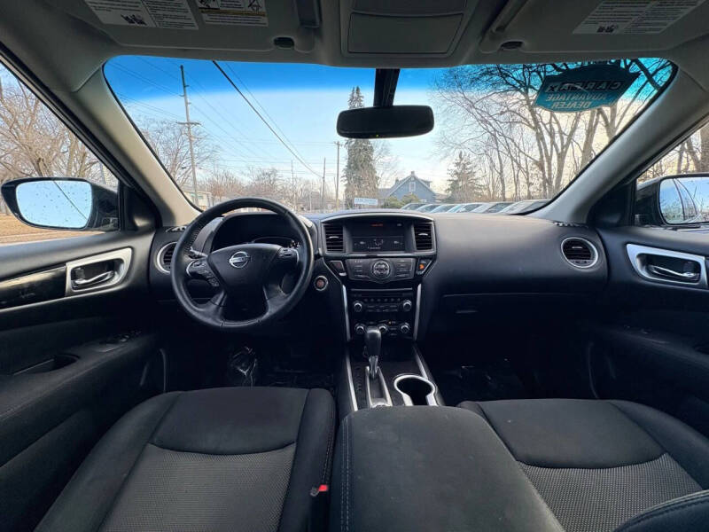 2017 Nissan Pathfinder