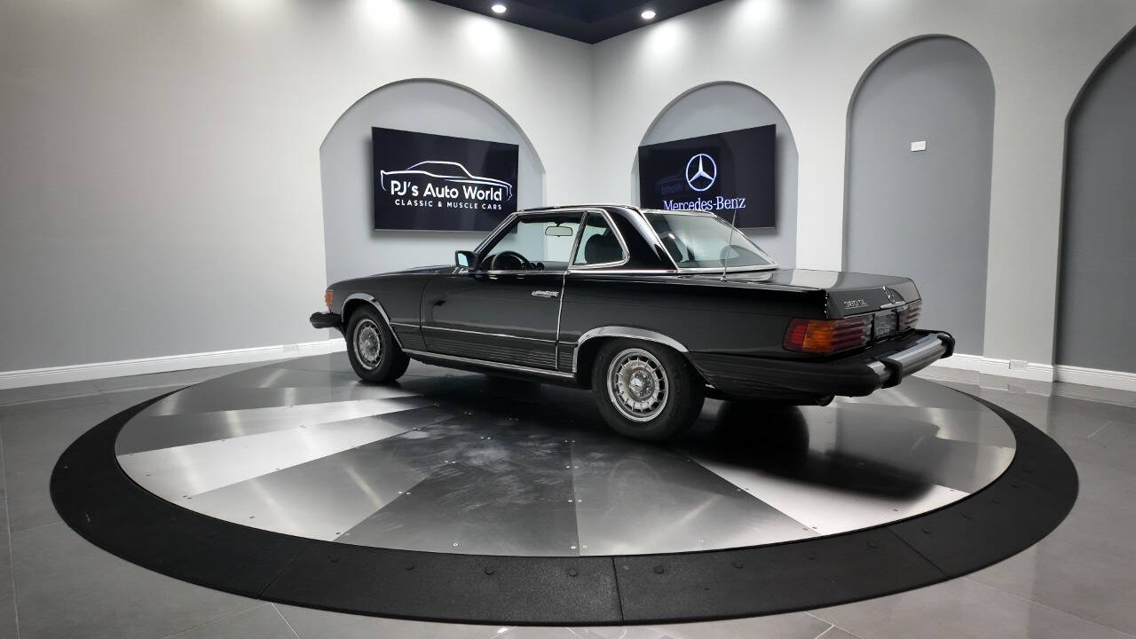 1982 Mercedes-Benz 380-Class 30