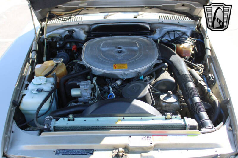 1989 Mercedes-Benz 560-Class 560 SL