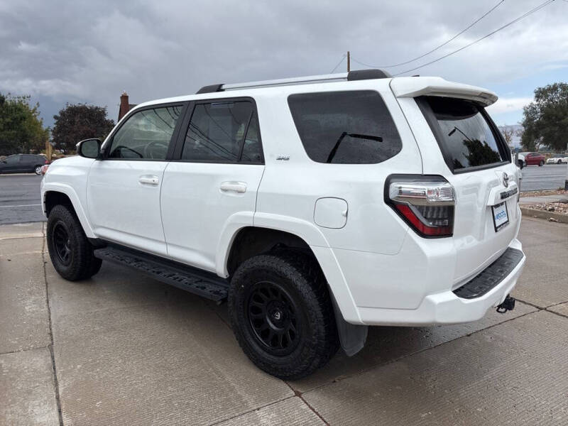 2024 Toyota 4Runner SR5