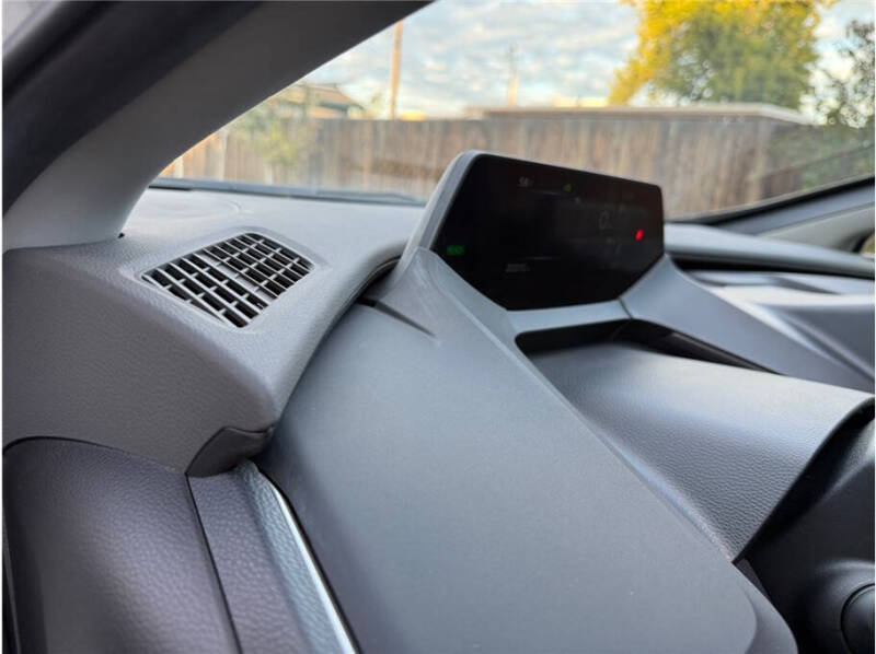 2023 Toyota Prius LE