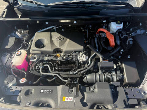 2024 Toyota RAV4 Hybrid LE