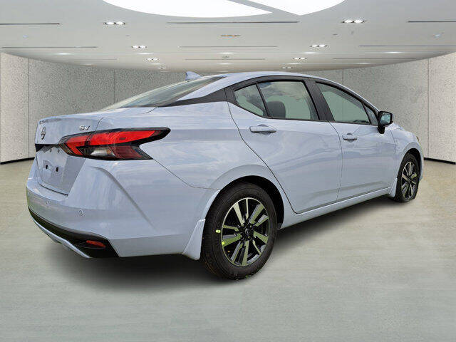 2024 Nissan Versa SV