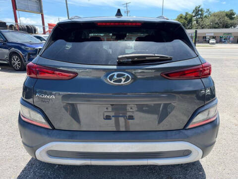 2022 Hyundai Kona SEL