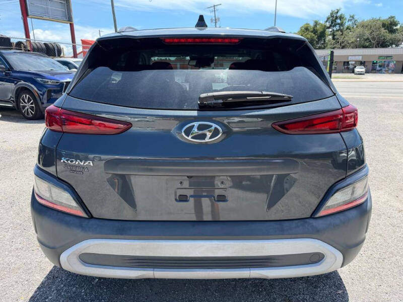 2022 Hyundai Kona SEL