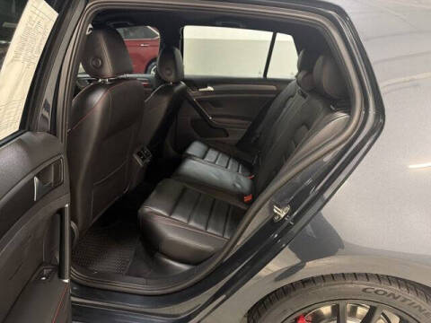 2021 Volkswagen Golf GTI SE