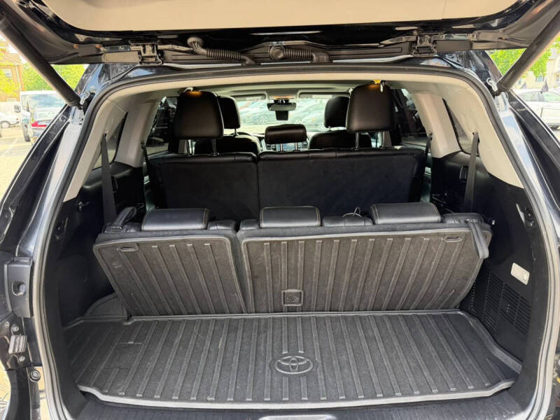 2017 Toyota Highlander