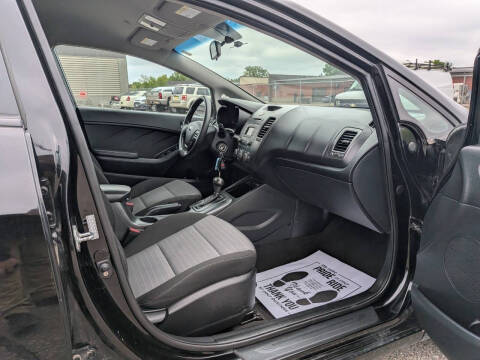 2016 Kia Forte5 LX