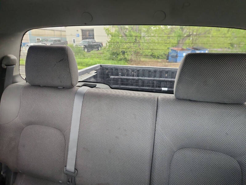 2010 Nissan Frontier LE
