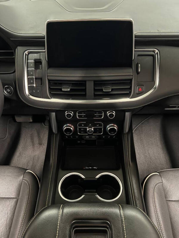 2022 GMC Yukon XL SLT