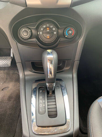 2012 Ford Fiesta SE