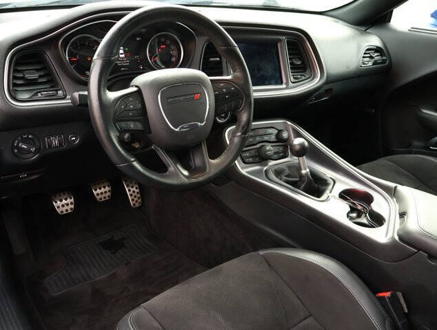 2018 Dodge Challenger 392 HEMI Scat Pack Shaker