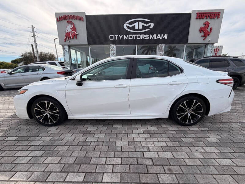 2020 Toyota Camry SE