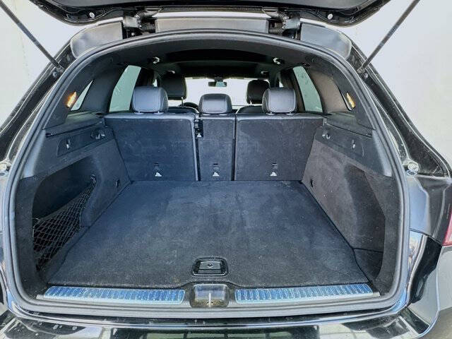 2021 Mercedes-Benz GLC GLC 300