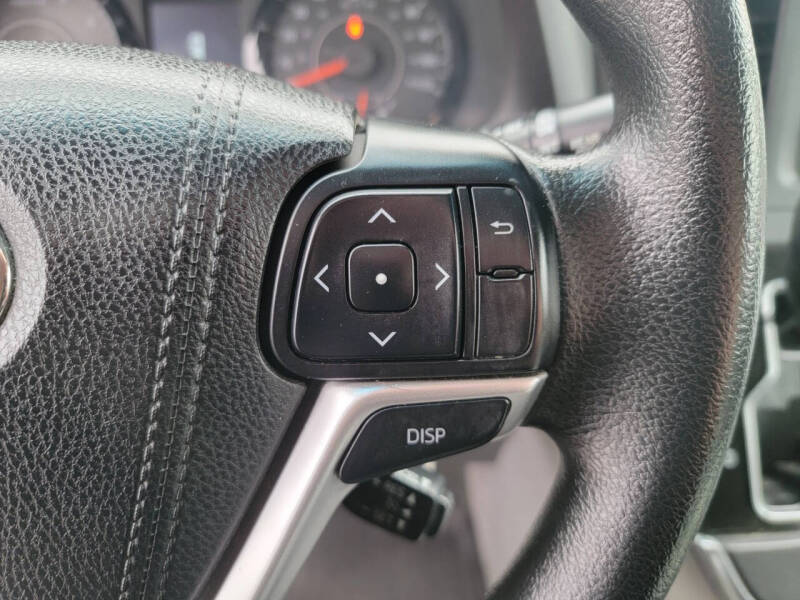 2017 Toyota Sienna LE 7-Passenger