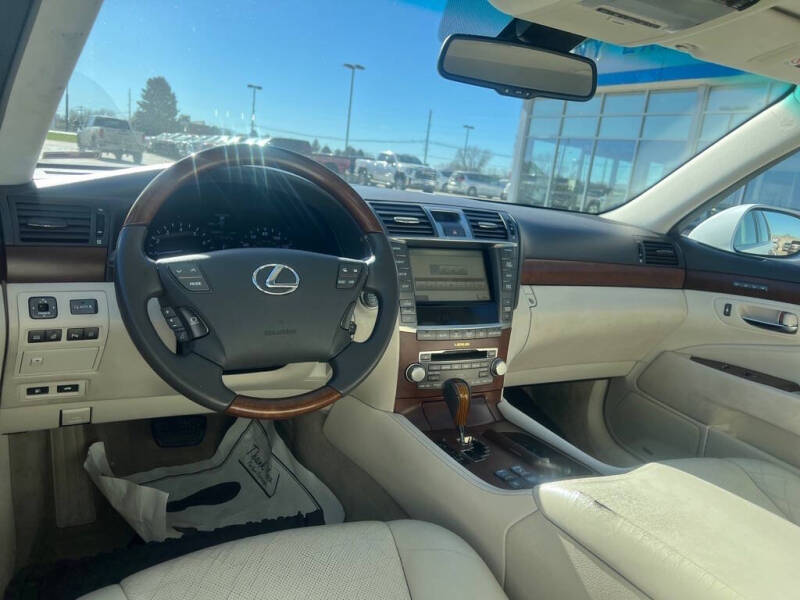 2010 Lexus LS 460