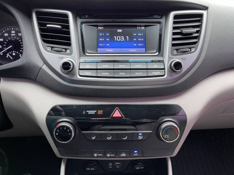 2017 Hyundai Tucson SE