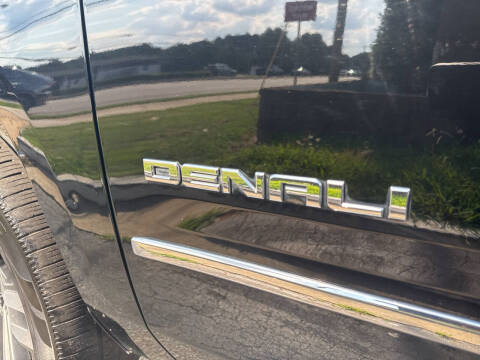 2017 GMC Yukon XL Denali