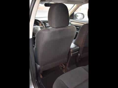 2016 Mitsubishi Outlander SE