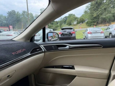 2014 Ford Fusion Hybrid SE