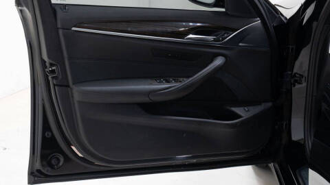 2017 BMW 5 Series 530i