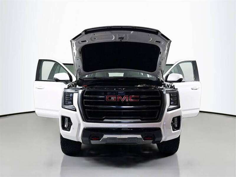 2023 GMC Yukon XL AT4