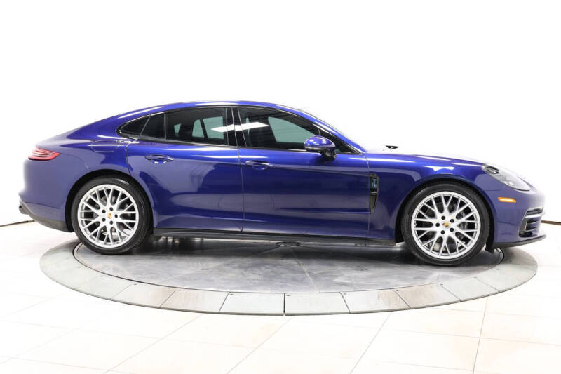 2020 Porsche Panamera