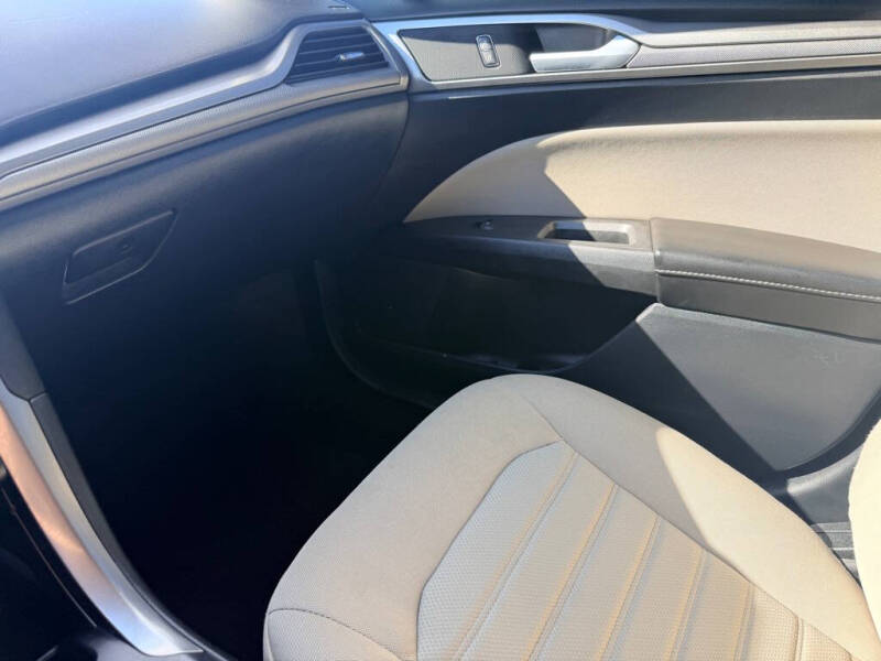 2020 Ford Fusion S