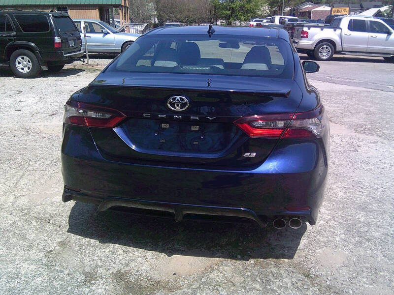 2022 Toyota Camry SE
